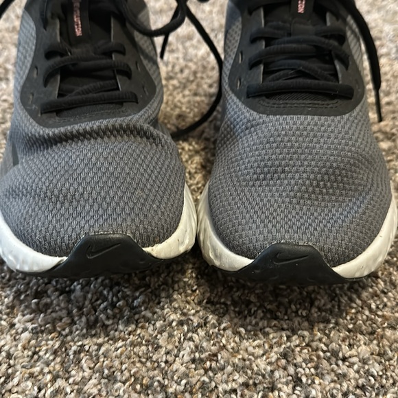 Nike Revolution Psychic Pink Running Sneakers Women's US 7.5 - Picture 3 of 9